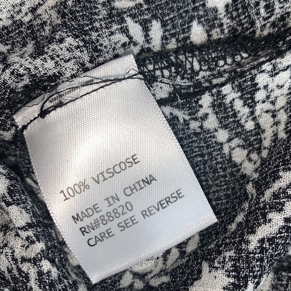 Cynthia Rowley Black Top Size Large NWT - Picture 3 of 3